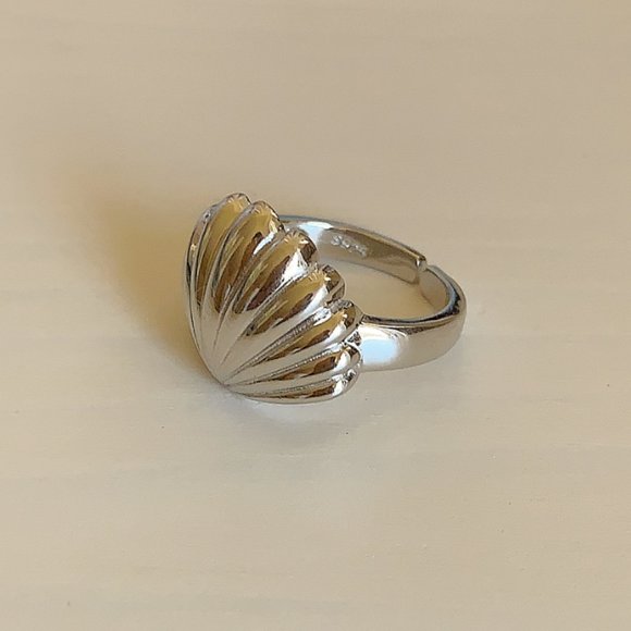 925 Sterling Silver Shell Wide Adjustable Ring - Picture 8 of 12